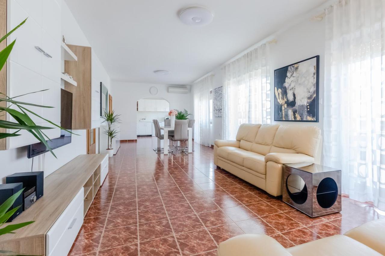 רובינייסקו סלו Apartments Zdenka מראה חיצוני תמונה