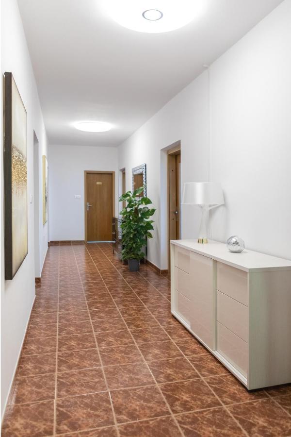רובינייסקו סלו Apartments Zdenka מראה חיצוני תמונה